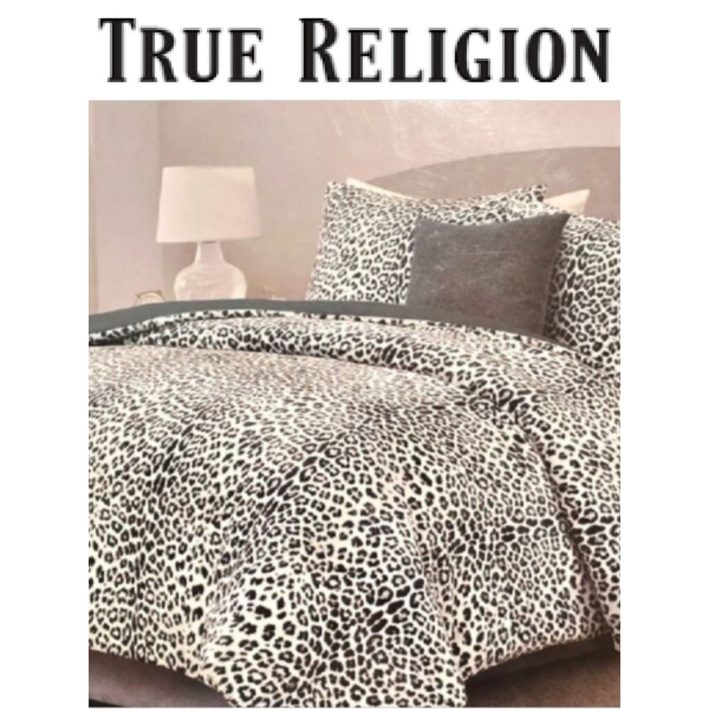 True Religion Leopard Print Full/Queen Plush Cozy Feel Comforter Set